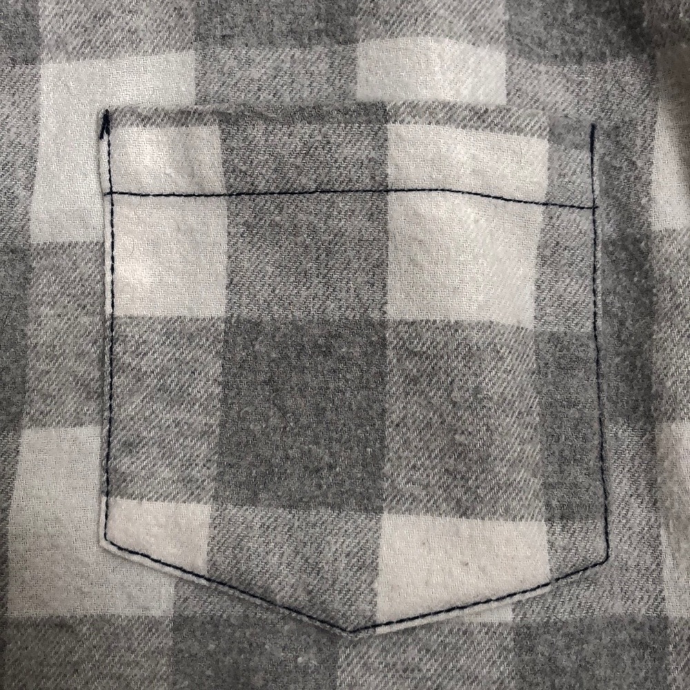 Hem & Thread Flannel size small - Picture 3 of 10